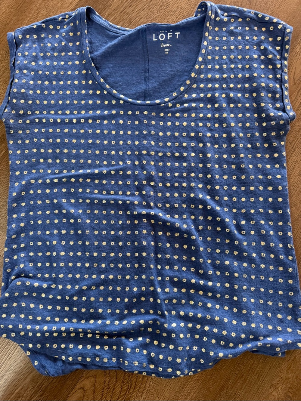 LOFT Blue Linen-Blend w/Metallic Dot Print Tee Sz M